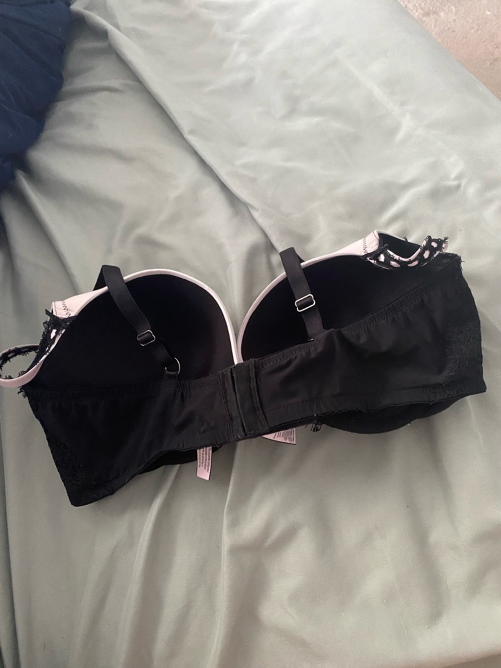 Vs bra - Picture 2 of 4